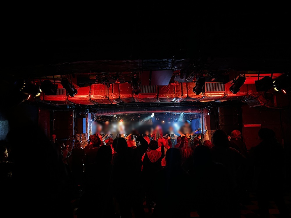 新宿ロフト　段上からの見え方の画像