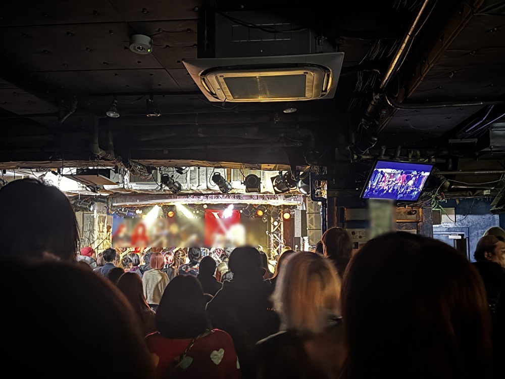 新宿ロフト　最後列からの見え方