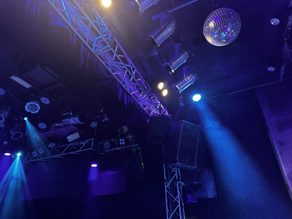 渋谷REX スピーカー