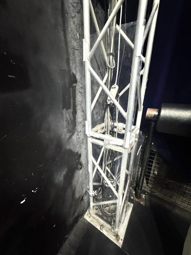 渋谷REX　下手側最前列