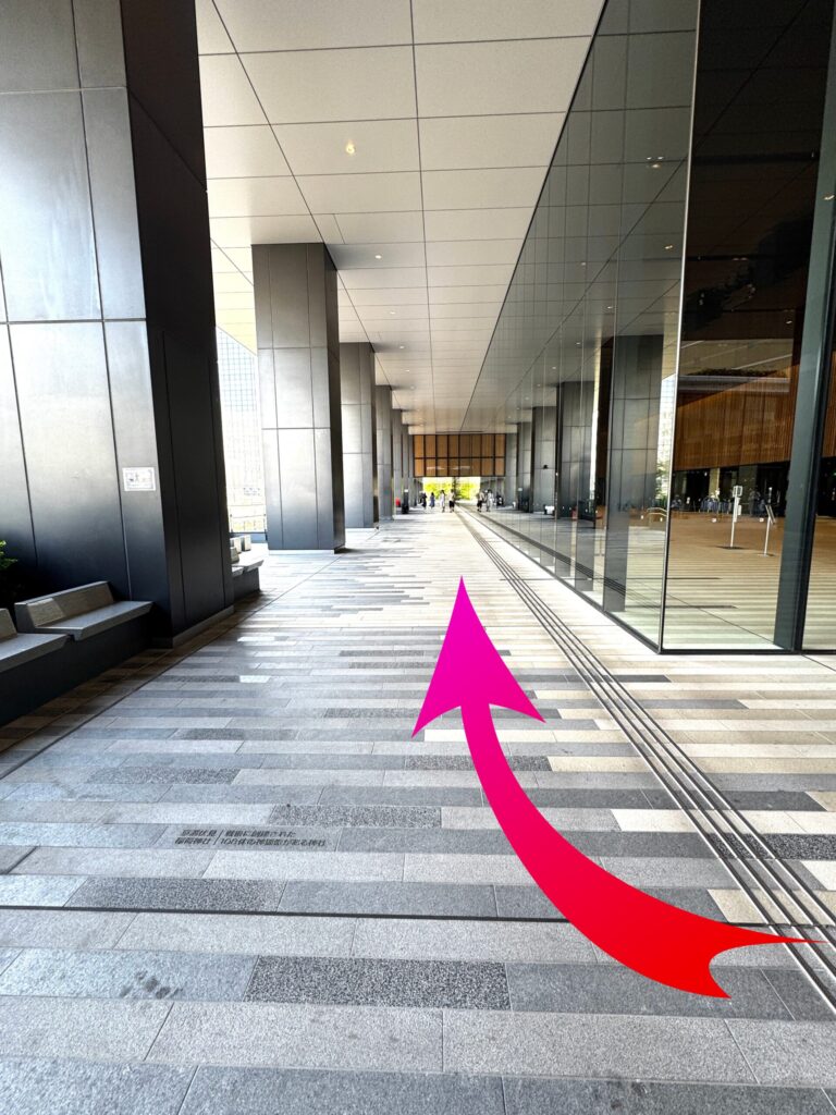 建物脇の画像
