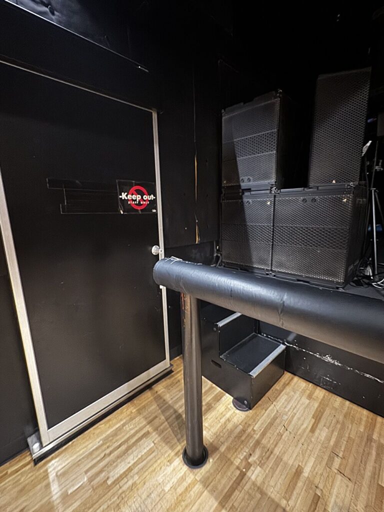 ビーツ渋谷　下手側最前列