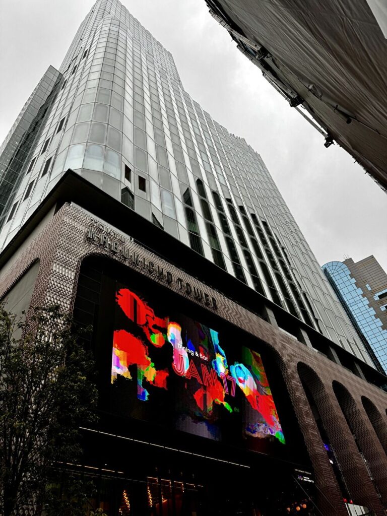 Zepp新宿のある東急歌舞伎町タワー　外観の画像