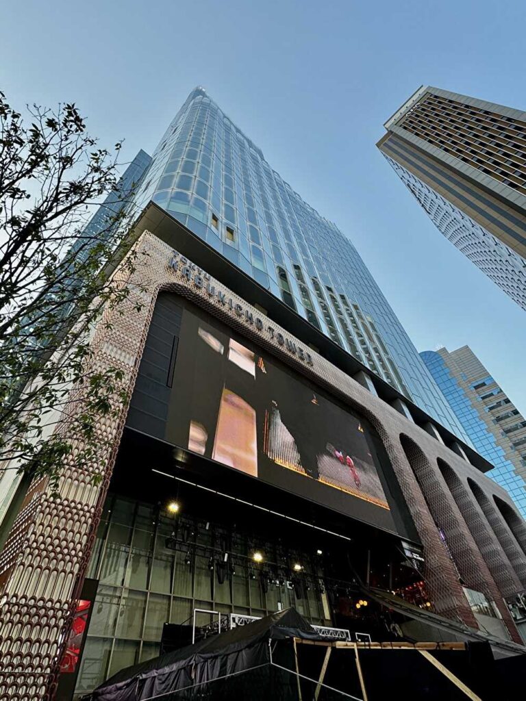 Zepp新宿 外観
