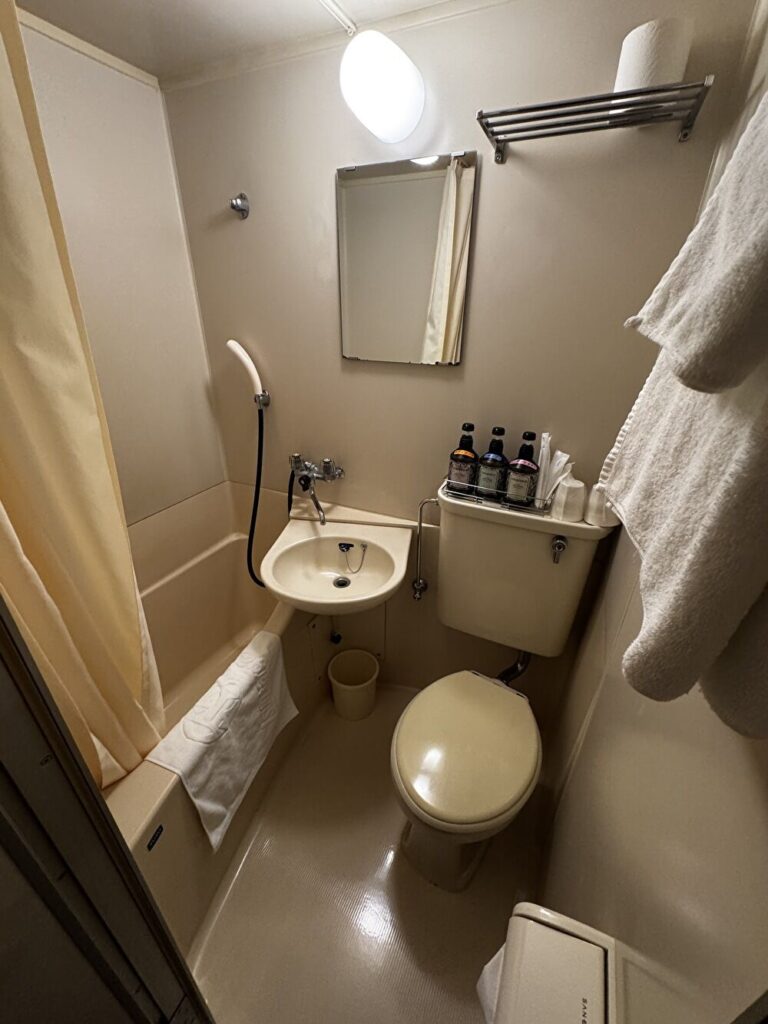 ホテルサンターガス バスルームの画像