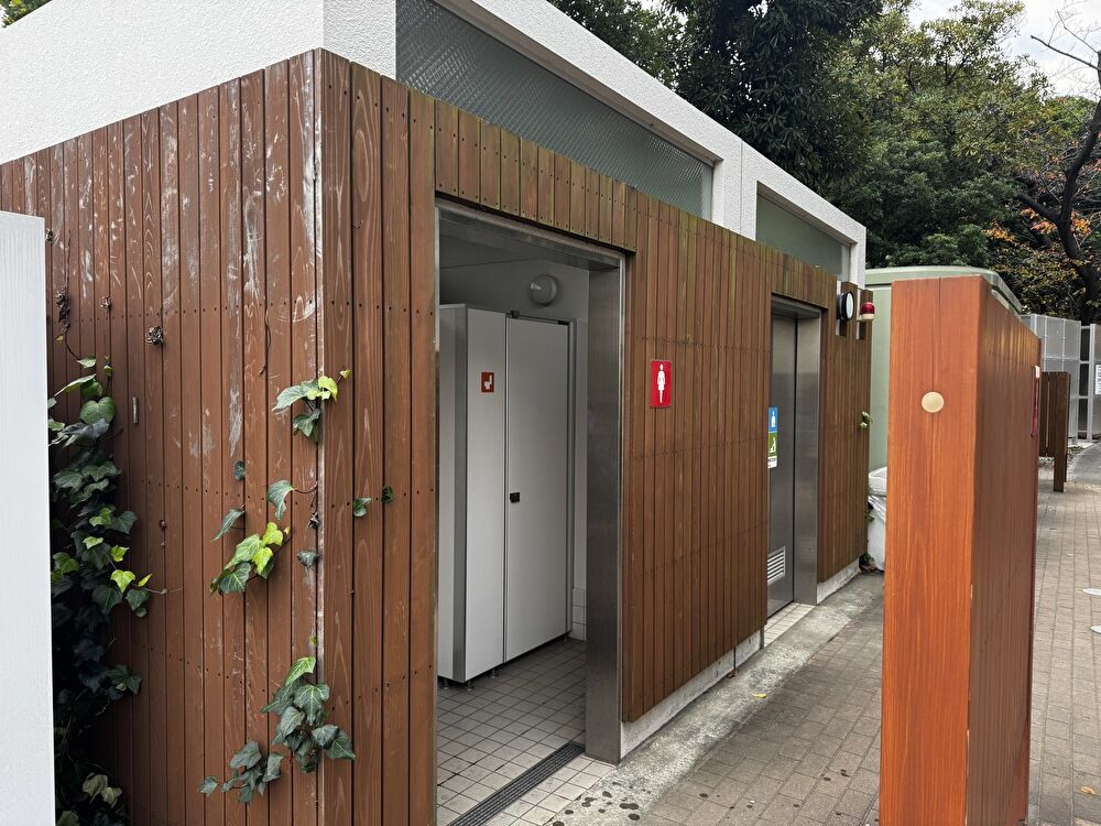 新木場公園　トイレ