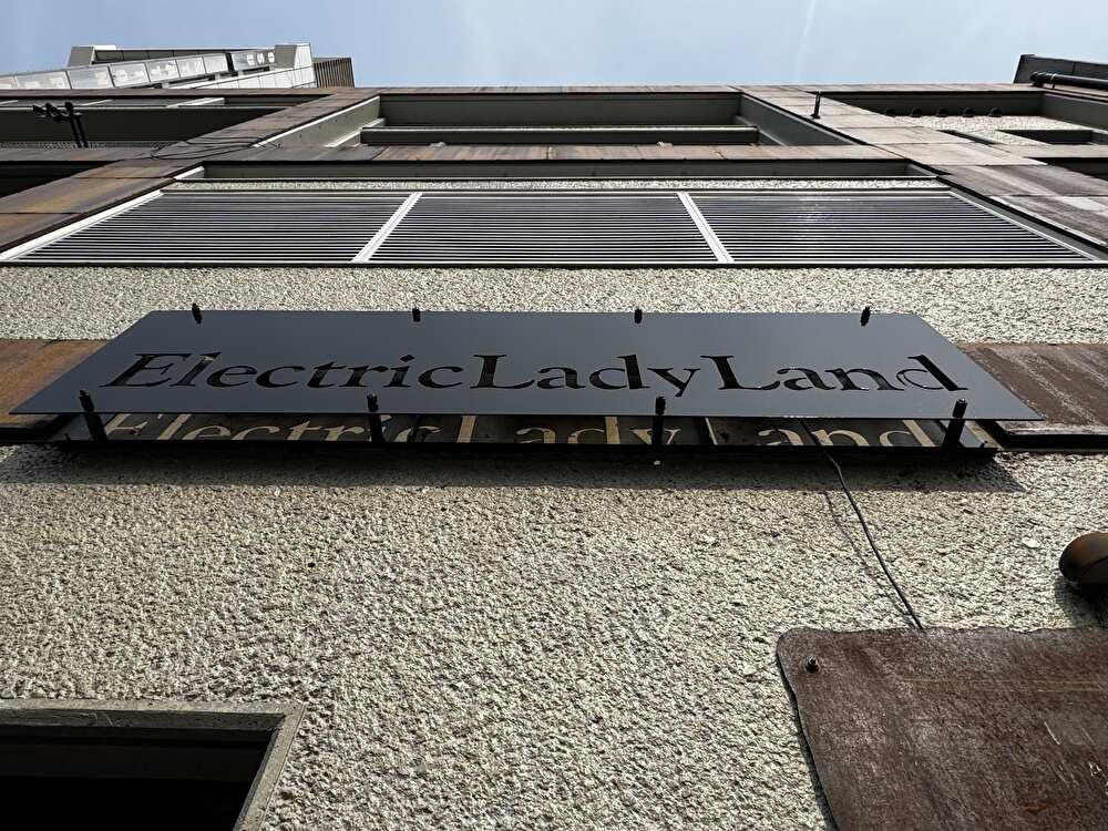 Electric Lady Land　外観