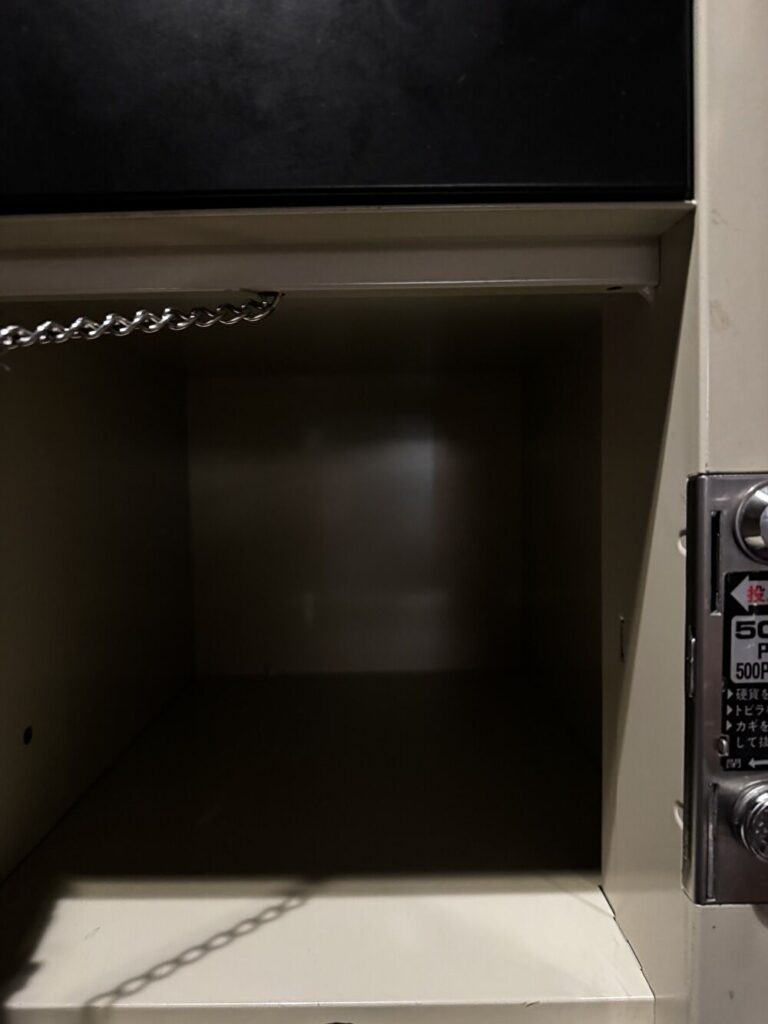 東京キネマ倶楽部 ロッカー サイズ