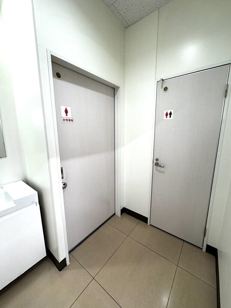 セブンイレブン　盛岡映画館通店　トイレ