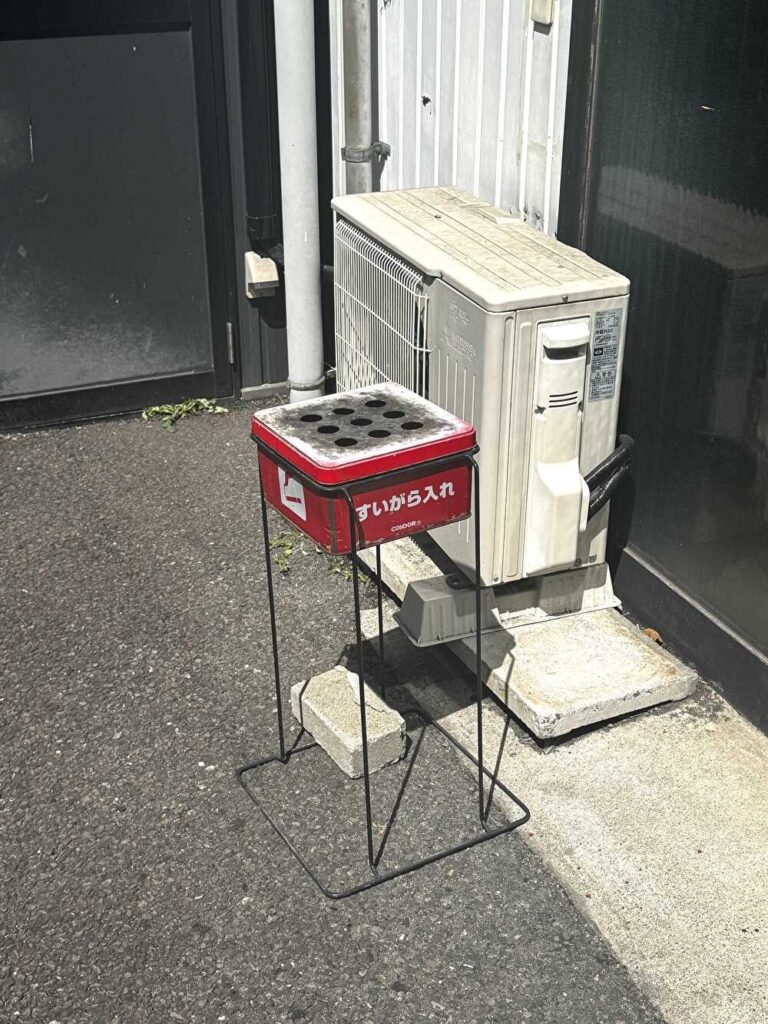 岐阜クラブルーツ 喫煙所